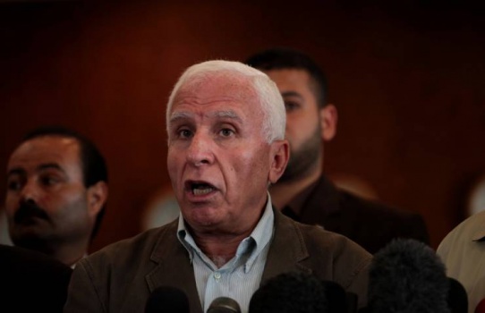 الأحمد: مصر ستراقب تسليم حماس للسلطة بغزة