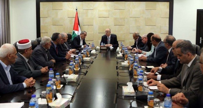 الحكومة والقيادة الى غزة