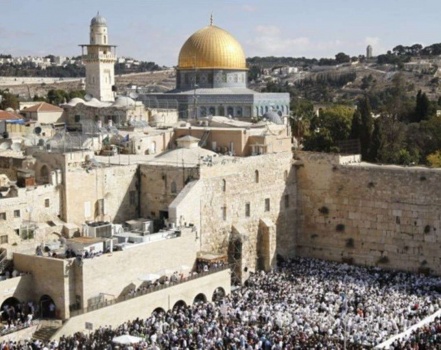 كشف- خطة للفصل في القدس تشمل نقل الجدار والحواجز