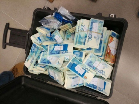 كشف عملية تزوير بقيمة 5 ملايين و500 ألف دولار من ميزانية السلطة