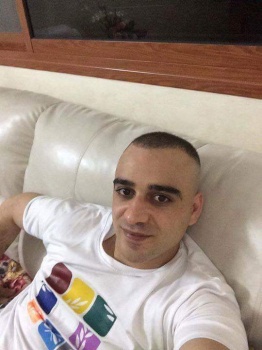قلقيلية: العثور على شاب مشنوقا داخل محل لإصلاح الإطارات