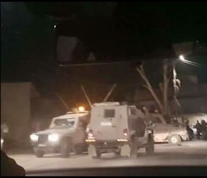 الاحتلال يغلق طريق عزون - عزبة الطبيب