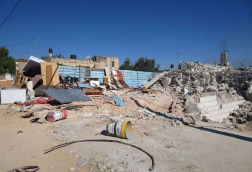 الاحتلال يجبر مواطنا على هدم منزله بالقدس المحتلة