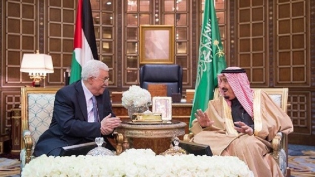 الرئيس محمود عباس يصل الرياض في زيارة رسمية