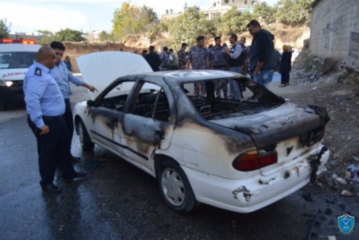 الشرطة والأجهزة الأمنية تنفذ مناورة تدريبية تحاكي اندلاع حريق في مركبة بالخليل