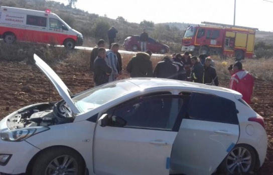 إصابة 4 مواطنين بحادث انقلاب مركبة جنوب جنين