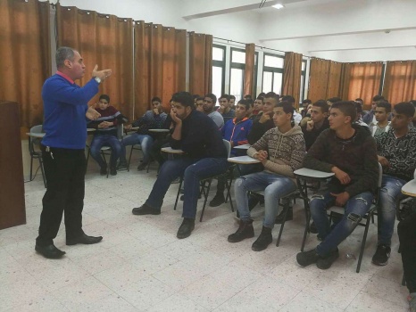 وقائي جنين ينظم محاضرة حول الجرائم الإلكترونية لطلاب المدرسة الصناعية