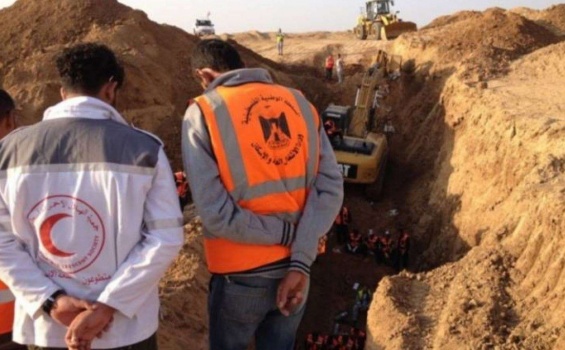 استئناف البحث عن مفقودين في نفق خانيونس