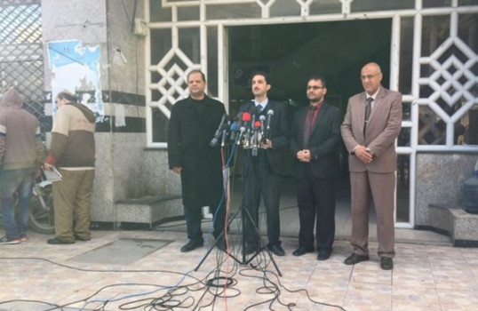 إضراب في المؤسسات الحكومية بغزة احتجاجًا على عدم صرف رواتب الموظفين