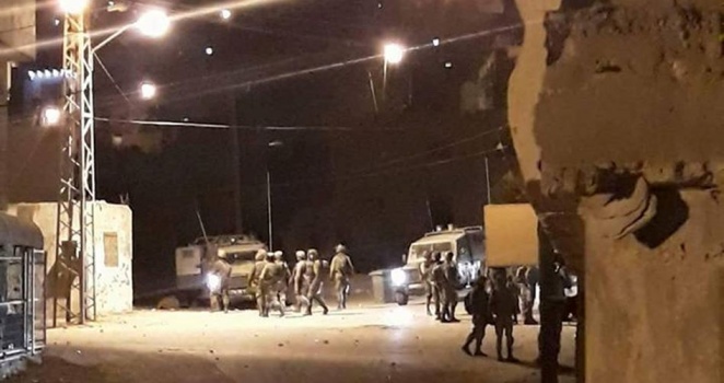إصابة شاب بالرصاص خلال مواجهات عنيفة بنابلس