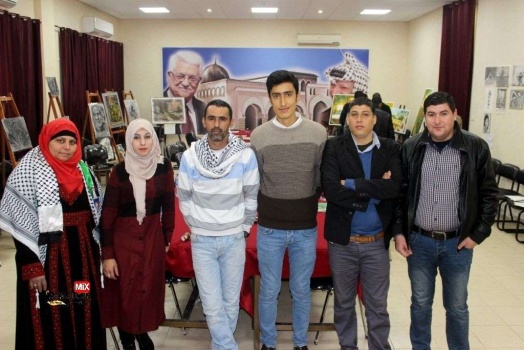 جنين: جبهة النضال الشعبي الفلسطيني واتحاد شباب النضال يفتتحان معرض القدس