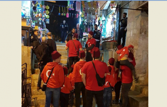 الاحتلال يعتقل 4 مواطنين أتراك بعد الاعتداء عليهم أمام أبواب الأقصى