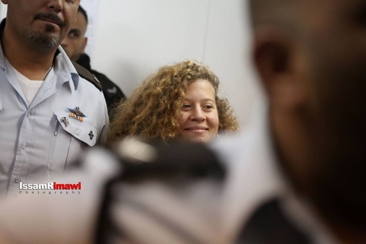 صورة - تمديد اعتقال الطفلة عهد التميمي