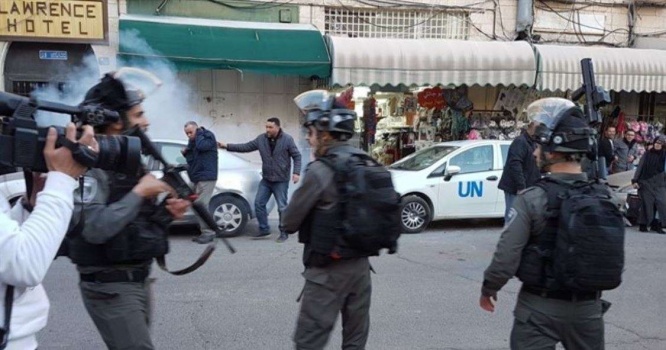 شاهد- اصابات في قمع وقفة بالقدس المحتلة