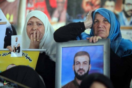 17 من أهالي اسرى غزة يتوجهون لزيارة أبنائهم في "رامون"