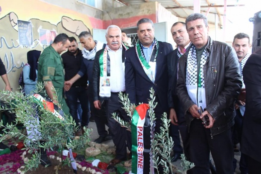 بالصور..&rlm;تربية جنين تحيي يوم الأرض من قرية الطيبة