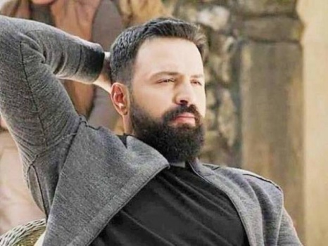 بالصورة: "الهيبة 2" تقع بـفخ "باب الحارة".. شخصية تعود للحياة بعد وفاتها بالجزء الأول!
