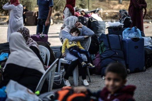 اليوم.. مصر تفتح معبر رفح استثنائياً لعودة العالقين في مطار القاهرة