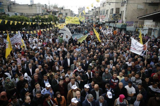 جماهير محافظة طولكرم تعبر عن دعمها ومبايعتها للرئيس محمود عباس