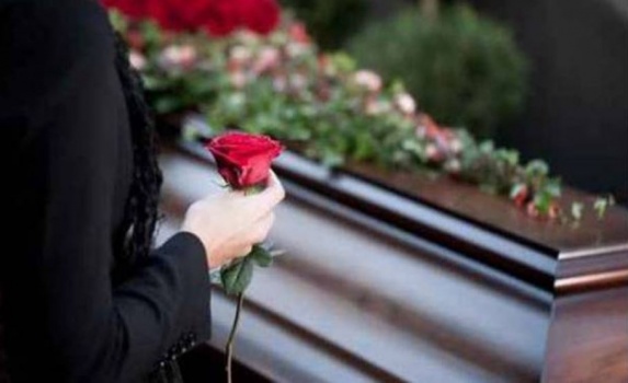 السرطان يخطف فنّانا شهيراً عن 54 عاماً