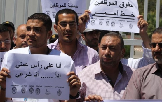 100 منظمة أهلية تطالب الرئيس صرف رواتب موظفي غزة