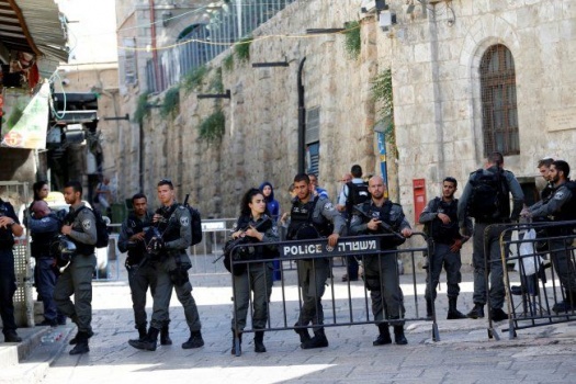 الاحتلال يقرر منع الأذان في القدس تزامنا مع احتفالات نقل السفارة