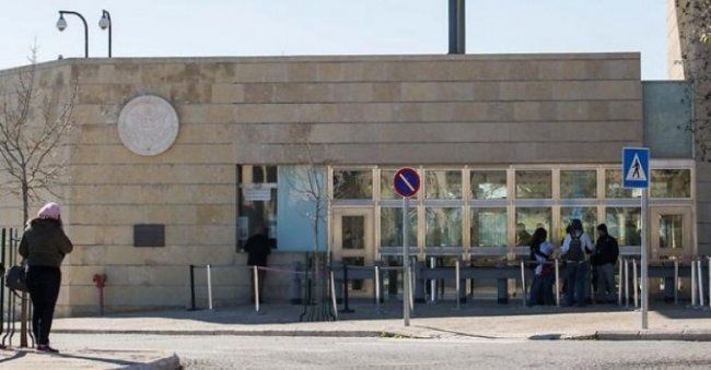 عريقات يطالب بمقاطعة افتتاح السفارة الأميركية في القدس
