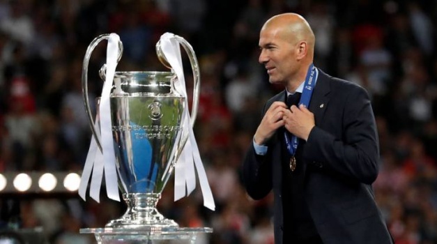 زين الدين زيدان يتجه لتدريب منتخب قطر استعدادا لمونديال 2022