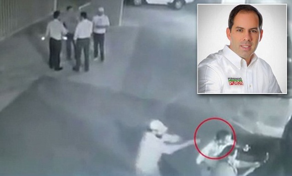 شاهد بالفيديو: اغتيال سياسي مكسيكي أثناء التقاطه سيلفي مع معجبة