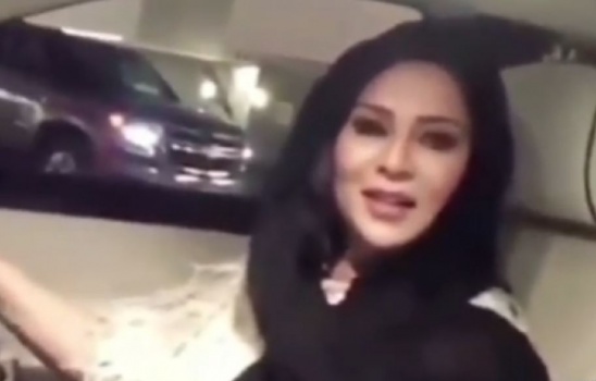 فيديو| 'نوال' الكويتية أول فنانة تقود سيارتها في الرياض!