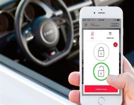 "آبل" تتفق مع شركات سيارات لاستخدام الهواتف كمفاتيح تشغيل