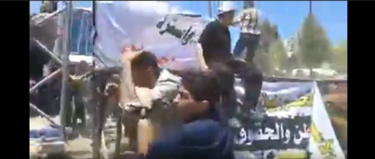 فيديو ..عناصر "حماس" تعتدي على المشاركين في مسيرة ضد الانقلاب في غزة