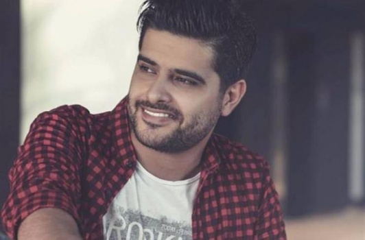 الموت يُفجع الفنان ناصيف زيتون ويعود سريعاً إلى سوريا