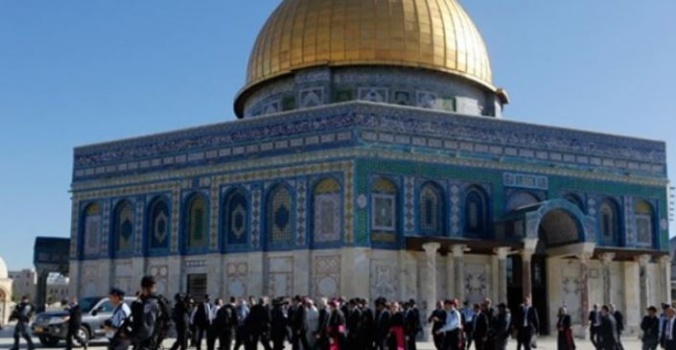 نتنياهو يقرر السماح لأعضاء الكنيست بدخول الأقصى
