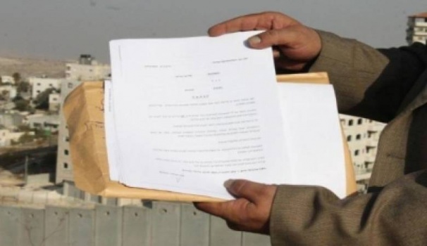 بيت لحم: الاحتلال يخطر أصحاب 4 منازل ومسجدين بالهدم
