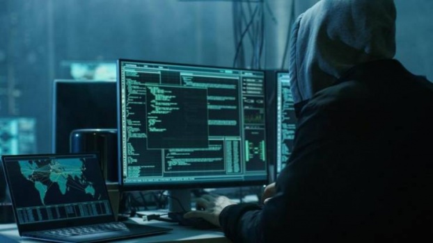 الإمارات سعت لاختراق هاتف أمير قطر ببرامج إسرائيلية