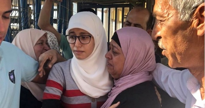علا مرشود تروي تفاصيل 18 يوما بالتحقيق.. رفضت التفتيش العاري
