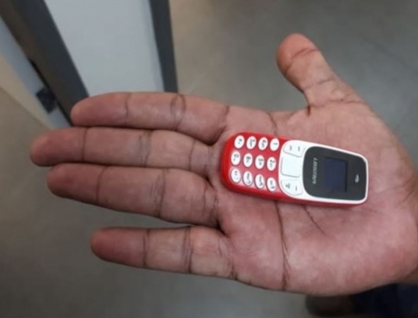 احباط تهريب شحنة هواتف مخصصة للاسرى