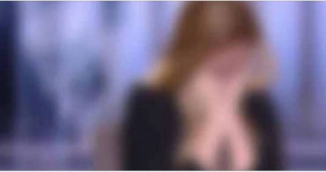 فيديو| مذيعة شهيرة تعترف على الهواء: 'بكيت ليلة زفافي'!