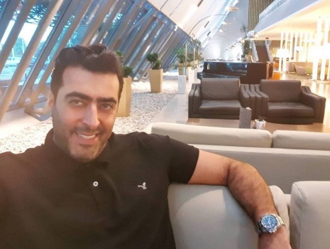 شاهدوا كيف رد باسم ياخور على معجب وصفه بالـ “طرطور” !!