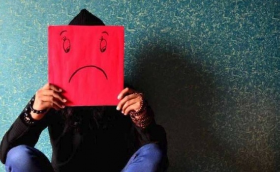 رهاب السعادة.. مرض يصيب 'من يكره الفرح'