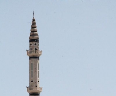 الخليل:مطالبات بإخلاء محيط مئذنةمسجد بيطا بسبب الرياح الشديدة