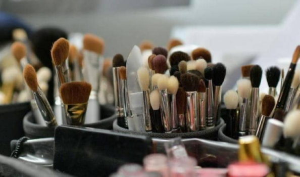 مادة مسرطنة في مستحضرات تجميل 'شهيرة'
