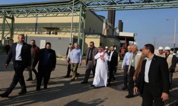 سفير قطر يصل غزة لبدء توزيع المنحة المالية