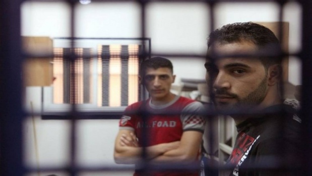 20 أسيراً يضربون عن الطعام دعماً للأسرى الإداريين