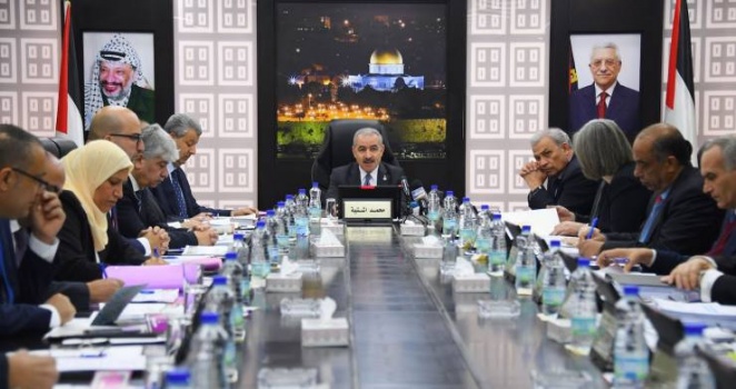 الفتياني: الحكومة بدأت خطوات الانفكاك عن إسرائيل