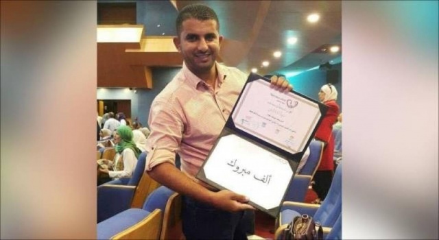الأسير أنس عواد يستقبل العيد بعزلٍ قاسٍ وتهم ملفقة وحرمان من رؤية أمه
