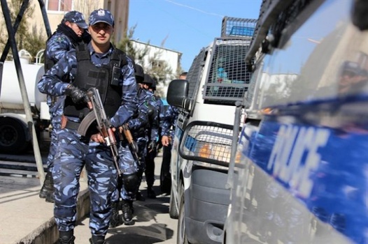 الشرطة تكشف ملابسات سرقة 170 ألف شيقل ومصاغ ذهبي من منزل في طولكرم
