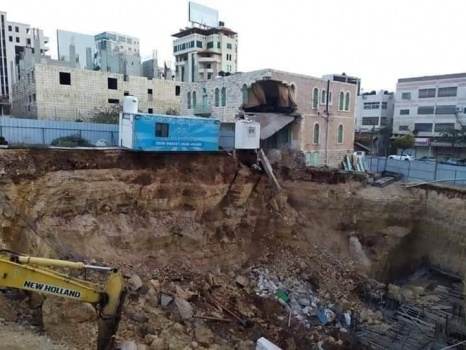 بنيت منذ أكثر من 50 عاماً&hellip;غضب شعبي جراء "انهيار مدرسة الصفا" ومطالبات بمحاسبة المسؤولين