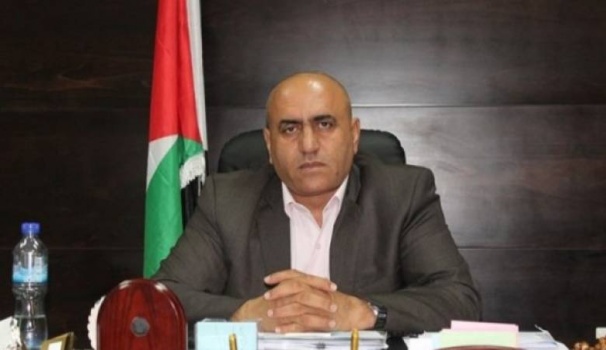 بعد إعتقاله &hellip;محافظ جنين يتوعد بمحاسبة مسلح أطلق النار بساحة مدرسة مركة ويستنكر الحادثة